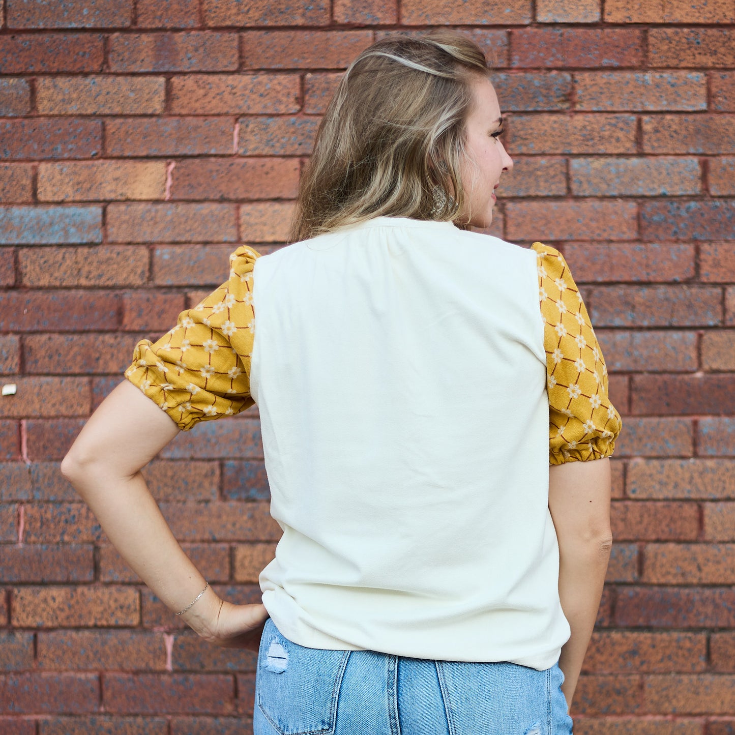 FLORAL SLEEVE SUEDE TOP